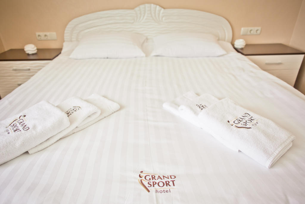 Grand Sport Hotel Brovary Ruang foto