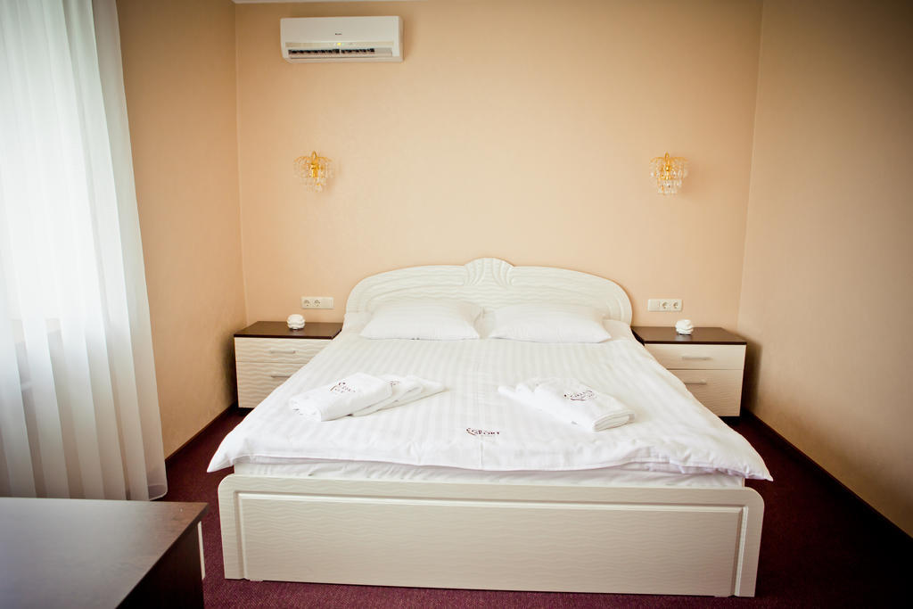 Grand Sport Hotel Brovary Ruang foto
