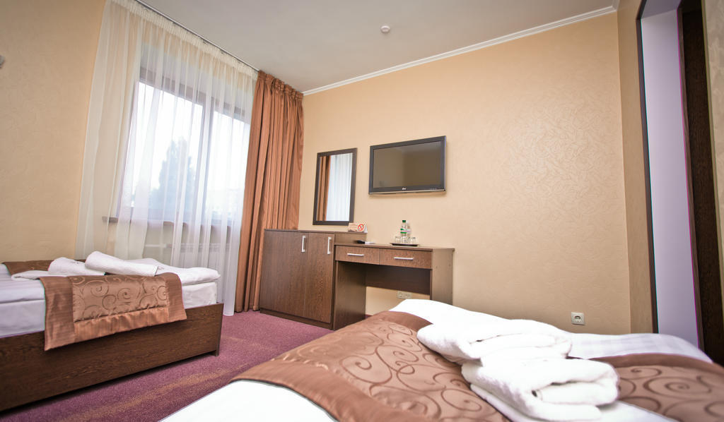 Grand Sport Hotel Brovary Ruang foto