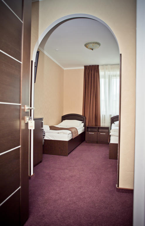 Grand Sport Hotel Brovary Ruang foto