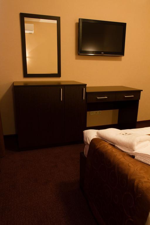 Grand Sport Hotel Brovary Ruang foto