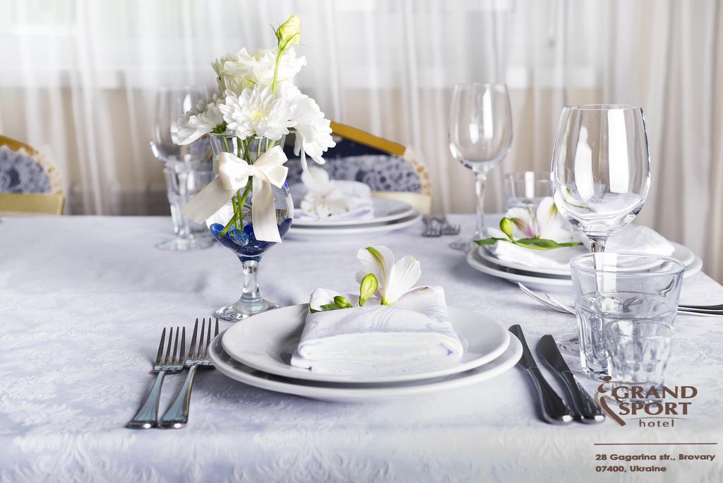 Grand Sport Hotel Brovary Bagian luar foto